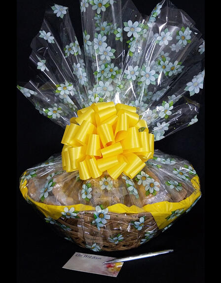 Super Basket - Daisy Cellophane - Yellow Bow - 60 Cookies and Brownies