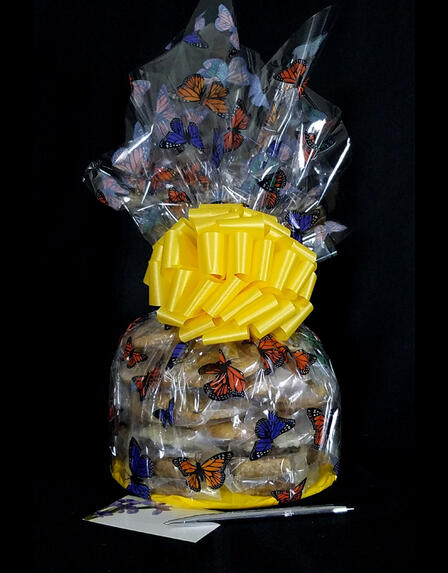 Large Cellophane - Butterfly Cellophane - Yellow Bow - 30 Cookies and Brownies